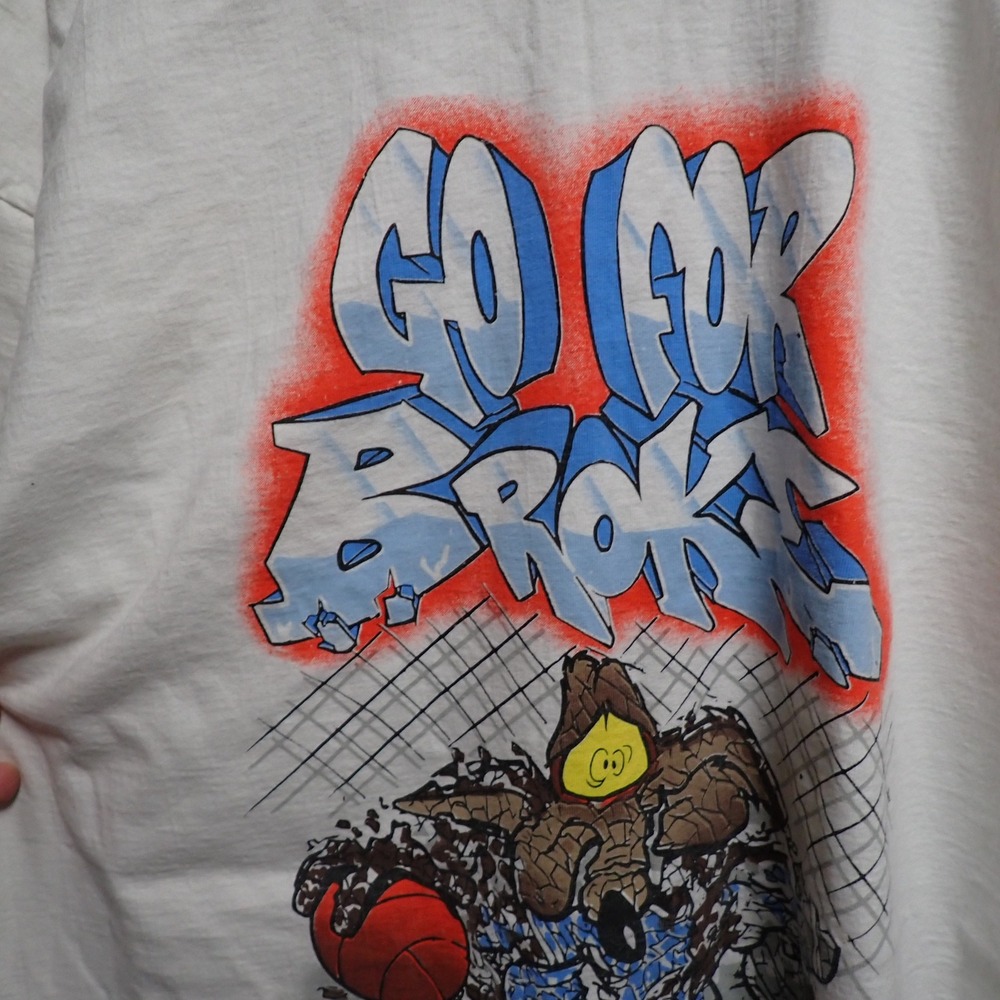 Vintage 1995 Wile E Coyote Go For Broke Basketball T-Shirt 2xl? Freeze WB L/XL - Picture 5 of 8